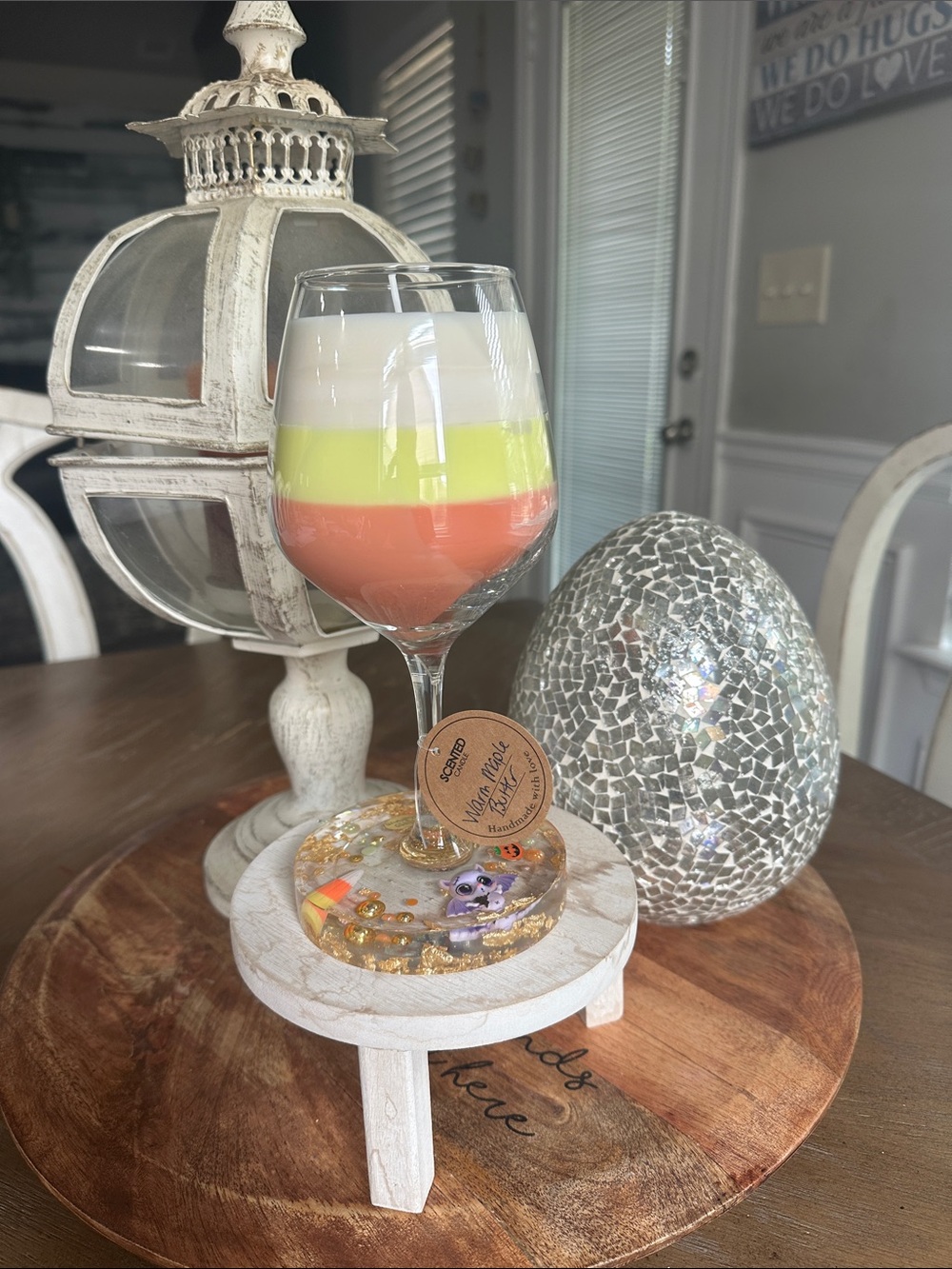 👻Handmade 🎃Wine Glass candle with resin base